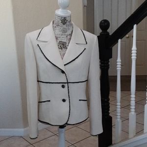 Tahari Cream Wool Blazer/Jacket